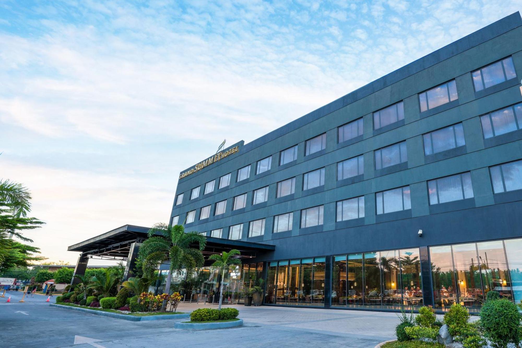 三投斯将军市峰会大酒店 General Santos City 外观 照片